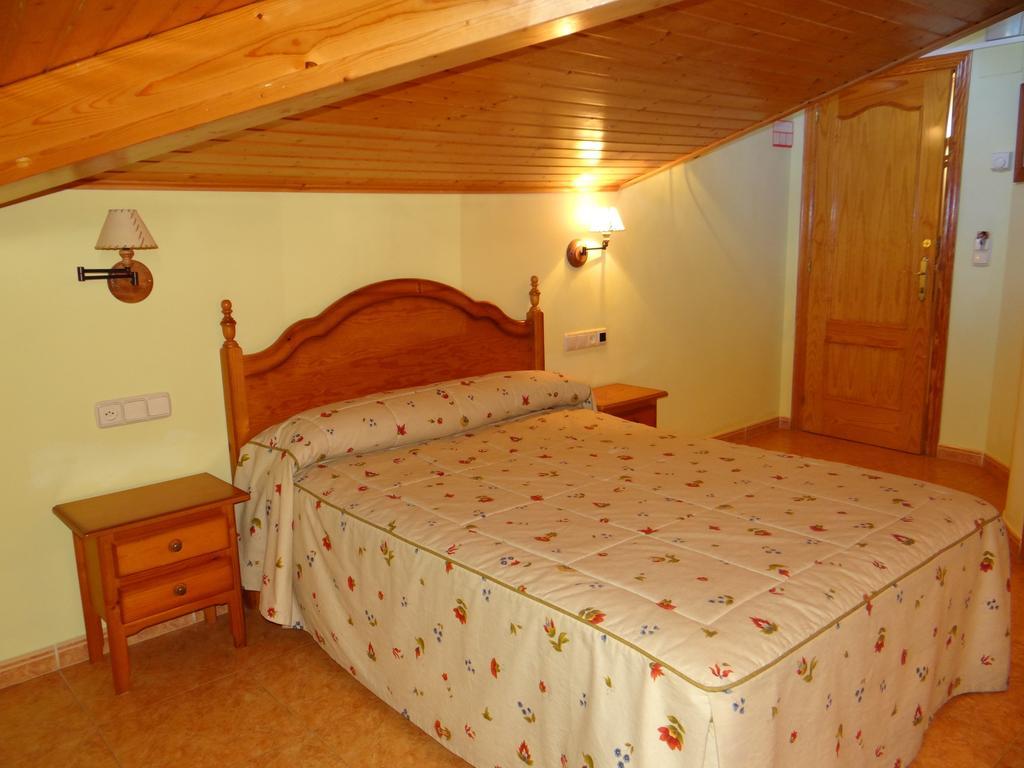 Hotel Casa Carmen Benabarre Cameră foto